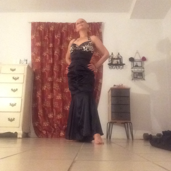 Dress - Picture 2 of 3